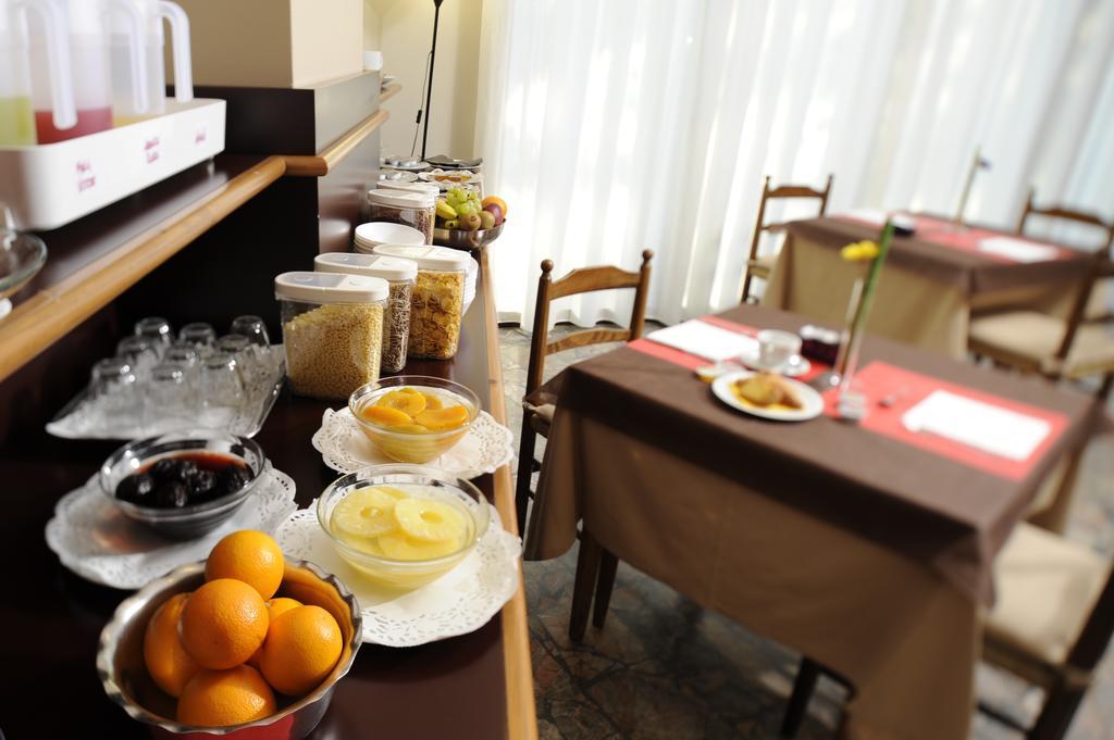 Hotel Europa Реджело Екстериор снимка