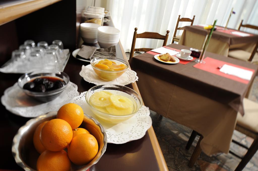 Hotel Europa Реджело Екстериор снимка