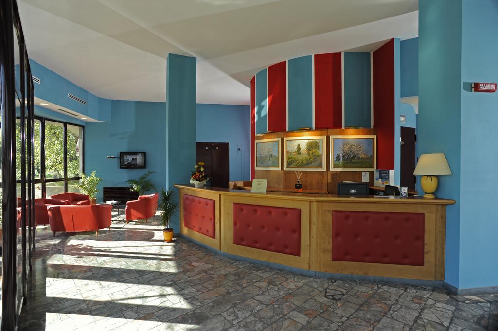 Hotel Europa Реджело Екстериор снимка